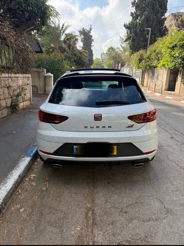 סיאט לאון