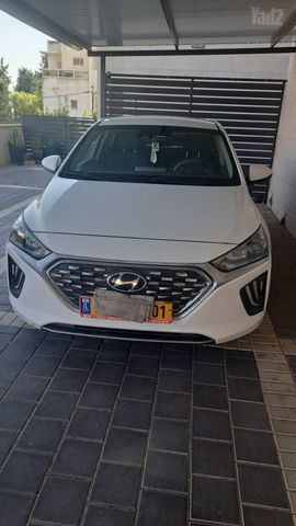 יונדאי איוניק
