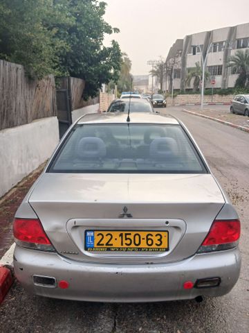 מודעת רכב מיצובישי לנסר