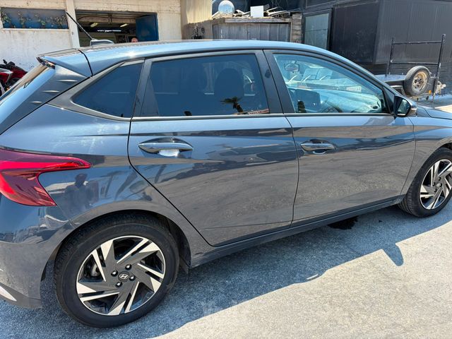 מודעת רכב יונדאי i20
