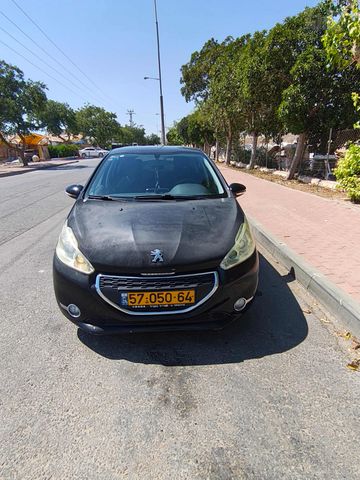 פיג'ו 208