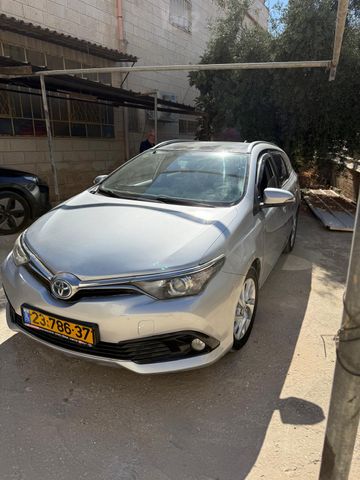 מודעת רכב טויוטה אוריס