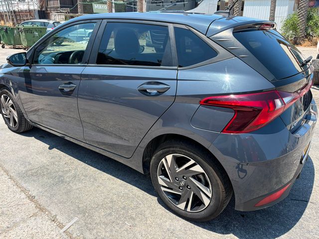 יונדאי i20