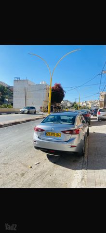 מאזדה 3