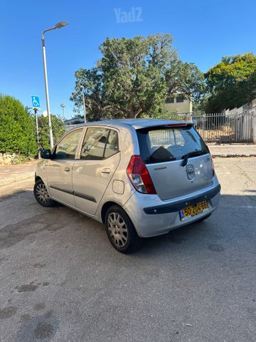 יונדאי i10