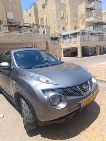 ניסאן ג'וק