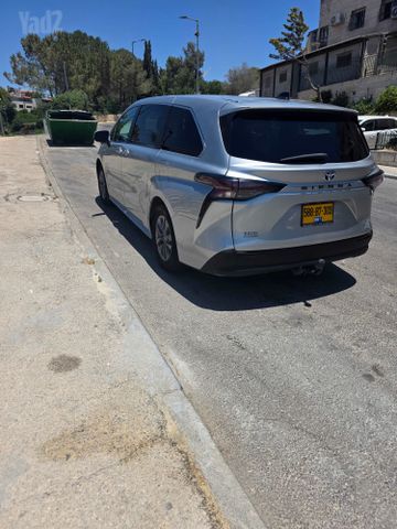 מודעת רכב טויוטה סיינה