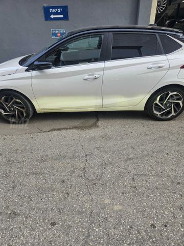 יונדאי i20
