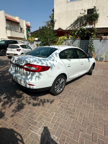 רנו פלואנס