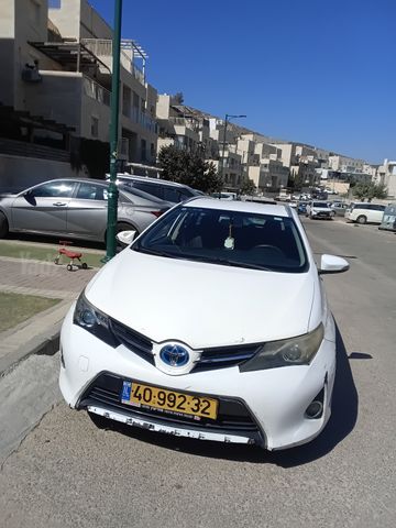 מודעת רכב טויוטה אוריס