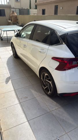 מודעת רכב יונדאי i20