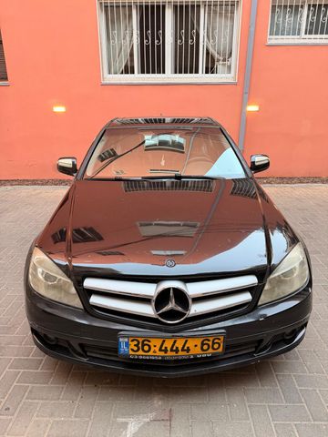 מודעת רכב מרצדס-בנץ C-class