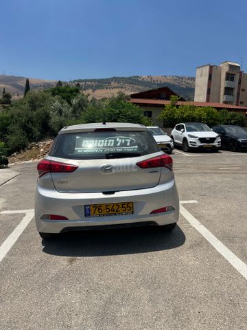 יונדאי i20