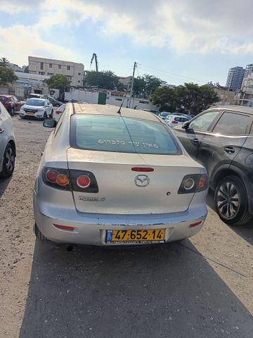 מודעת רכב מאזדה 3