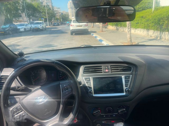 יונדאי i20