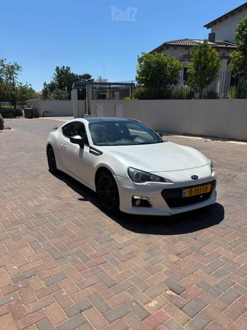 סובארו BRZ