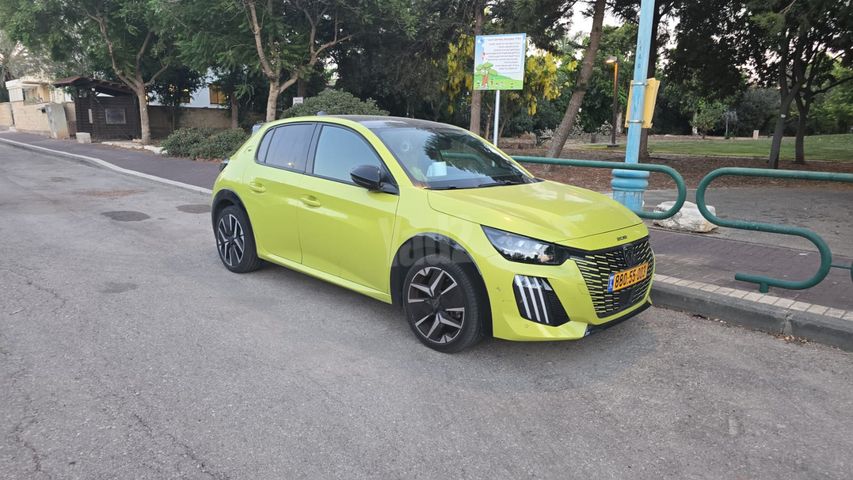 פיג'ו 208