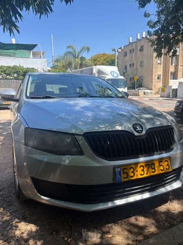 סקודה אוקטביה 