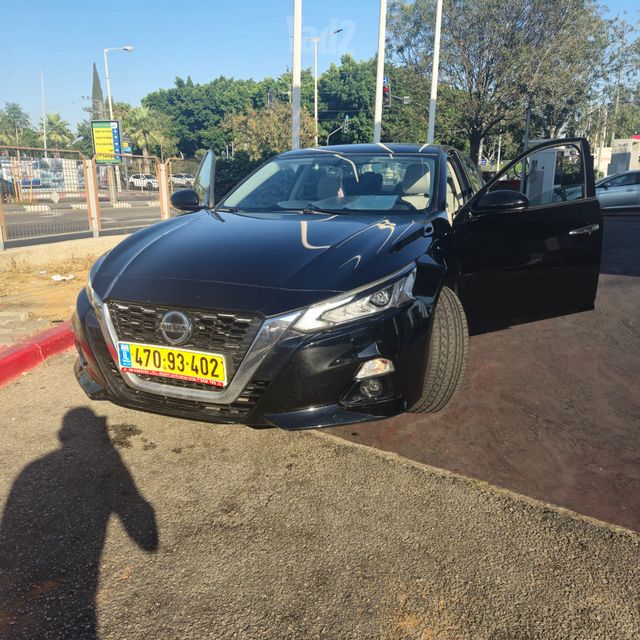 ניסאן אלטימה