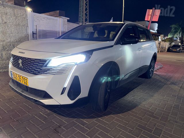 פיג'ו 5008