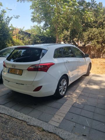 יונדאי i30