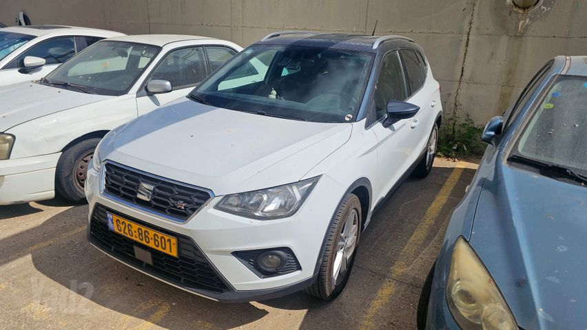 סיאט ארונה