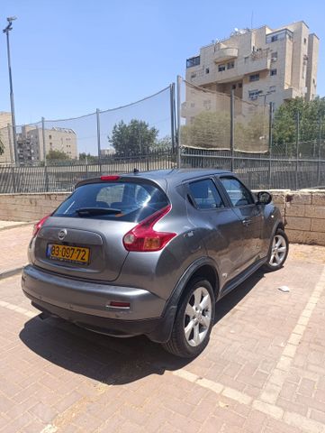 ניסאן ג'וק