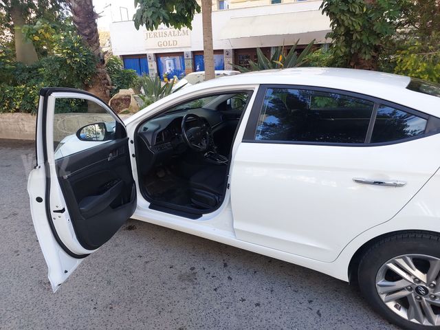 יונדאי אלנטרה