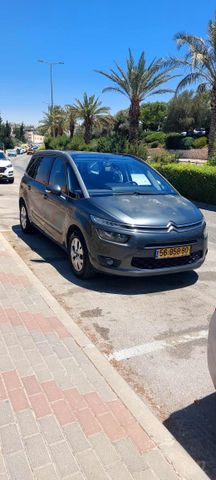 מודעת רכב סיטרואן C4 פיקאסו