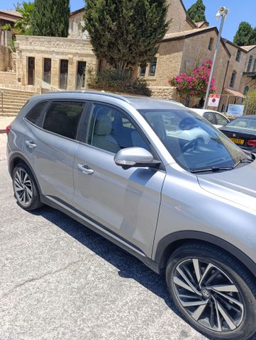אם ג'י ZS
