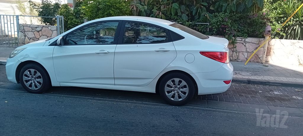 יונדאי אקסנט i25