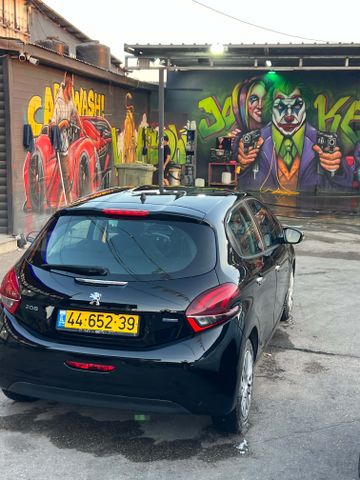 פיג'ו 208