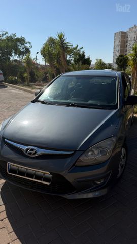 יונדאי i30