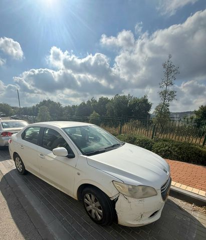 פיג'ו 301