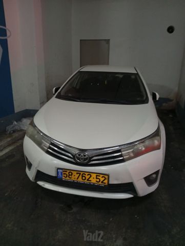 מודעת רכב טויוטה קורולה