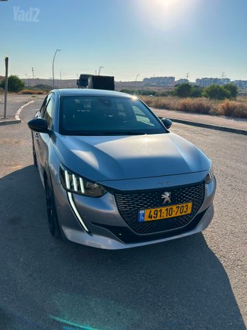 פיג'ו 208