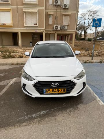 יונדאי אלנטרה