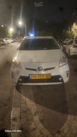 מודעת רכב טויוטה פריוס