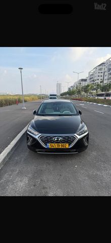 יונדאי איוניק