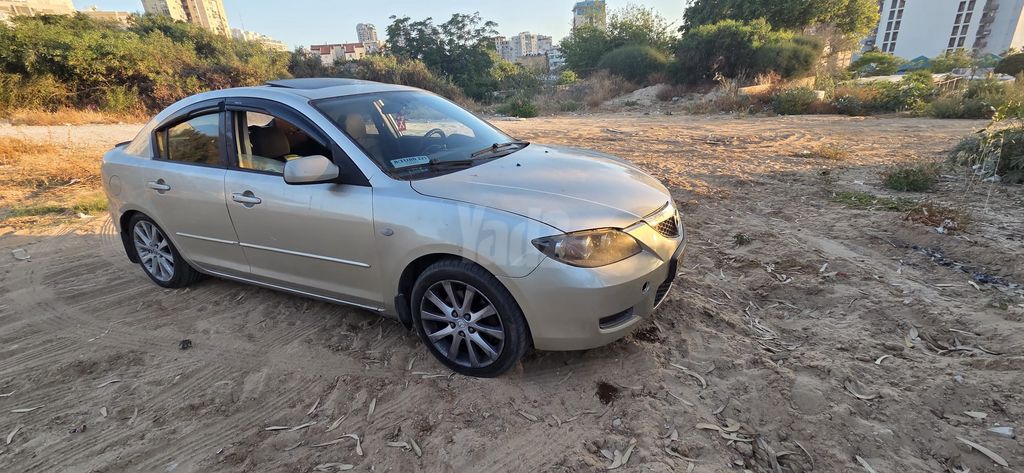 מודעת רכב מאזדה 3