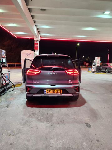 קיה נירו פלוס