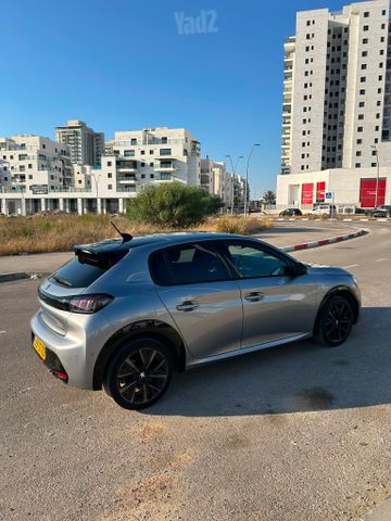 פיג'ו 208