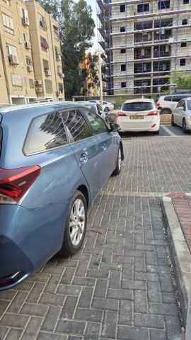 מודעת רכב טויוטה אוריס