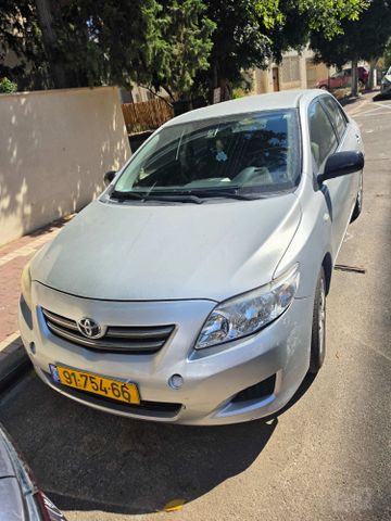 טויוטה קורולה