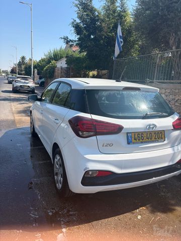 יונדאי i20