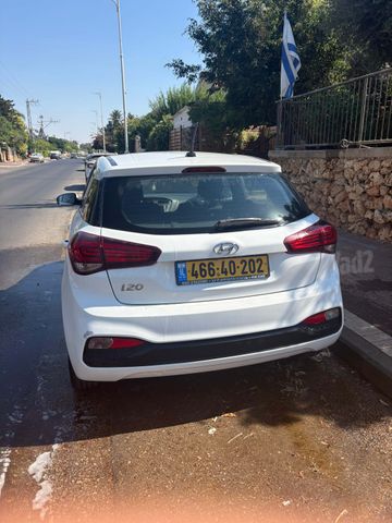 יונדאי i20
