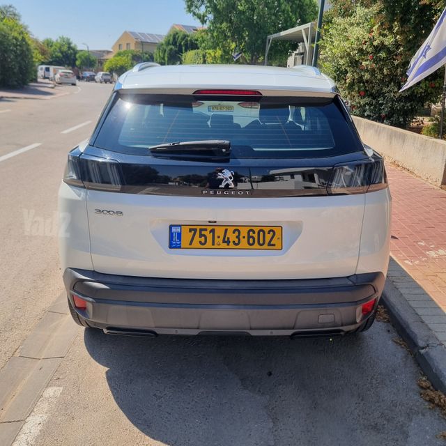 פיג'ו 3008