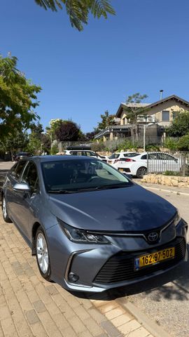 טויוטה קורולה
