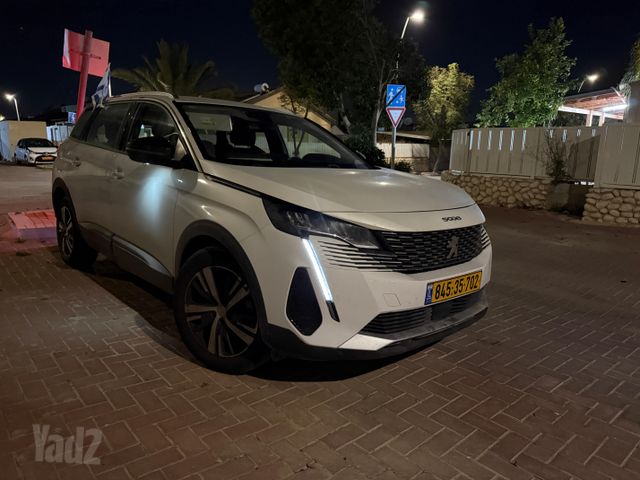 פיג'ו 5008