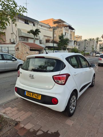 יונדאי i10